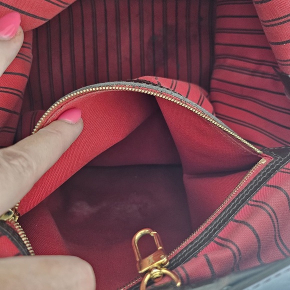 Louis Vuitton Damier Ebene Delightful Bag- MM Size - Functional, Classic Beauty! - Picture 8 of 15